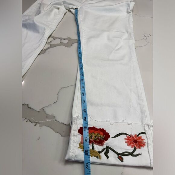 Driftwood Anthropology White cuffed jeans crops size 32 - Picture 9 of 15